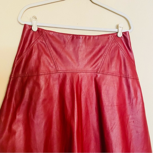BCBG MaxAzria Camber A-line Faux Leather Skirt in Merlot Size Medium - Picture 4 of 16